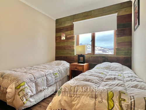 Valle Nevado, Remodelado, Amplio Y Luminoso Con Ma...