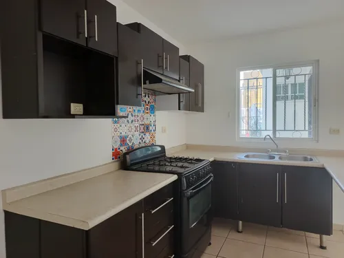 Casa En Venta En Banus Residencial, Tlajomulco De Zuñiga,