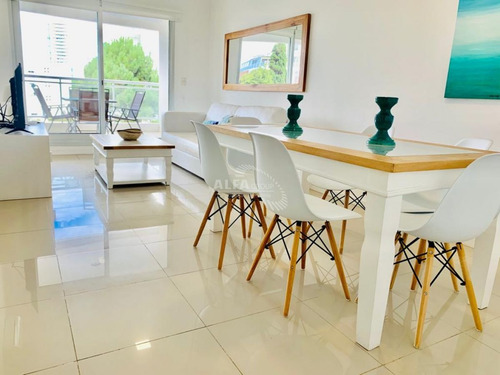 Imagen 7 de 18 de Apartamento En Punta Del Este, Con Parrillero Propio