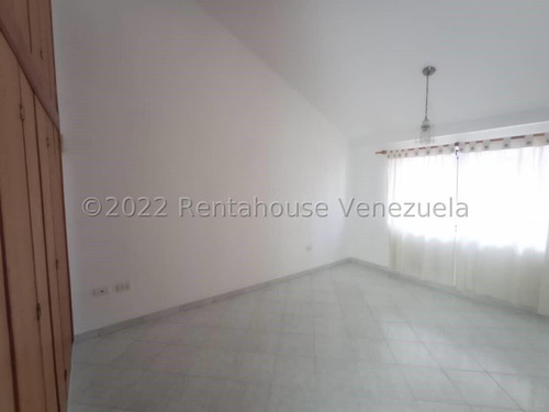 Imagen 6 de 30 de Deisim22-22935 Hermosa Villa Ubicada En Urb Prebo I Valencia Carabobo Con Patio, 4h Habitaciones (incluye Una De Servicio) Excelente Distribucion