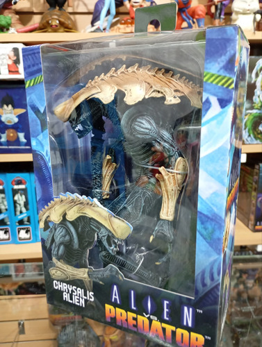 Figura Coleccionable Chrysalis Alien Vs Predator