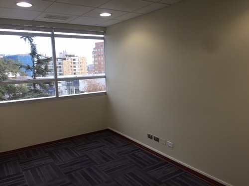 Imagen 3 de 16 de Impecable Oficina 4 Privados + Sala De Reuniones