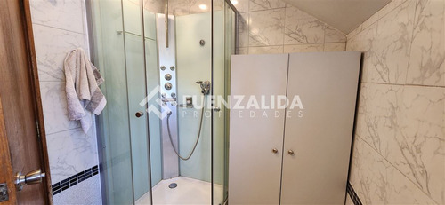 Casa En Venta De 5 Dorm. En Las Condes