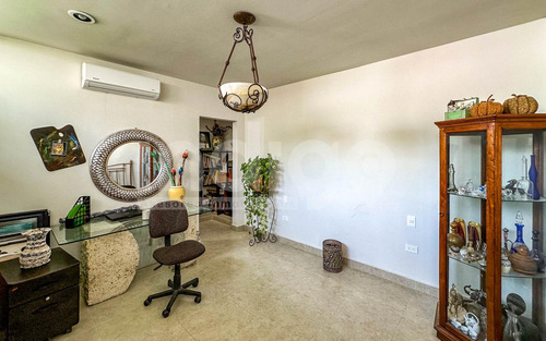 Casa De Una Planta En Venta En Mérida Modelo Deco En Privada Canaria, Conkal