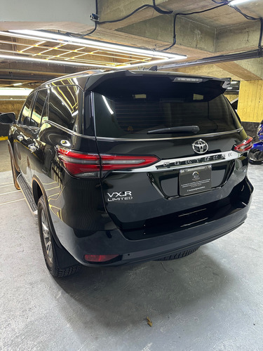 Toyota Fortuner 2024