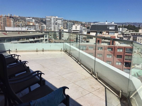 Imagen 2 de 14 de Departamento En Venta De 3 Dorm. En Viña Del Mar