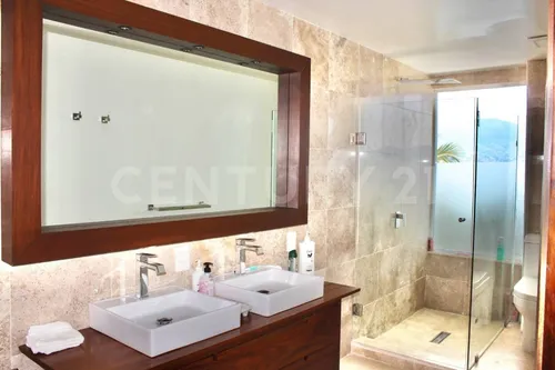 Casa Con Vista Al Mar En Venta En Fraccionamiento Las Playas, Acapulco