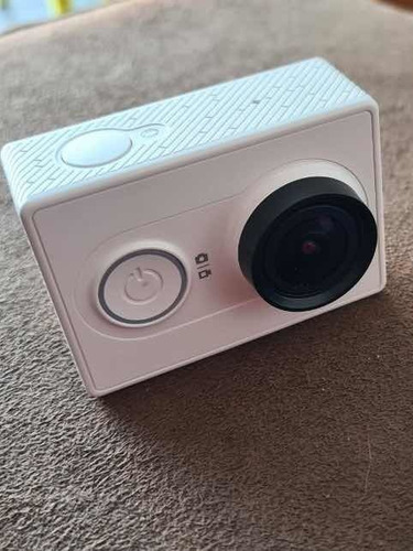 Câmera Xiaomi Yi Action Camera Pouco Uso (c/ Acessórios)