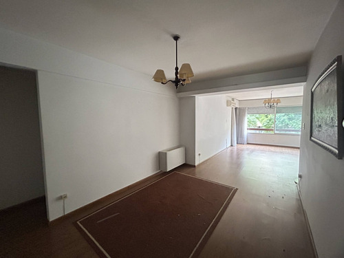 Alquiler Apartamento De Dos Dormitorios Y Garaje En Pocitos