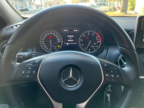 Imagen 6 de 24 de Mercedes Benz A200 Style 1.6 T De 156cv U/mano 49.000km 2013