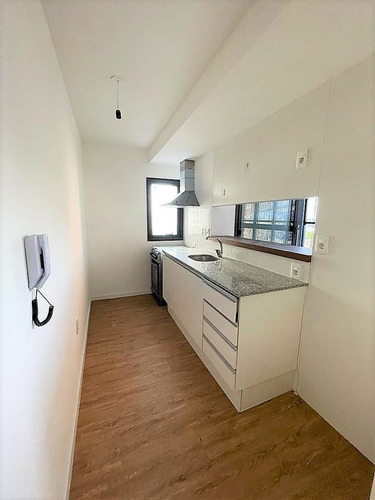Apartamento A Estrenar Diseñado Por Carlos Ott