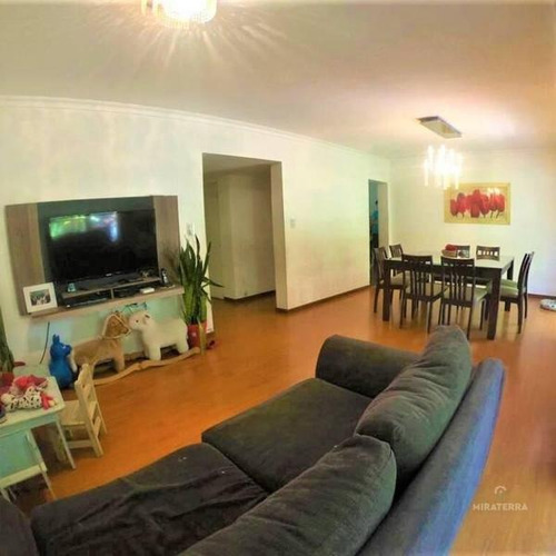 Espectacular Casa De Pasillo A La Venta.