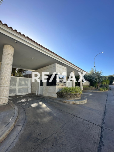 Townhouse En Obra Blanca, Exlusivo Y Lujoso Conjunto Atlantis, Paraiso 1, Maneiro, Isla De Margarita Cod: 1292