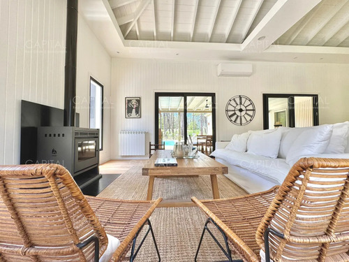 Casa En Laguna Blanca Barrio Cerrado En Manantiales