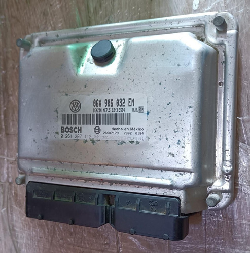 Computadora Vw Jetta Golf Beettle 1.8 03-05 Original (Usado)