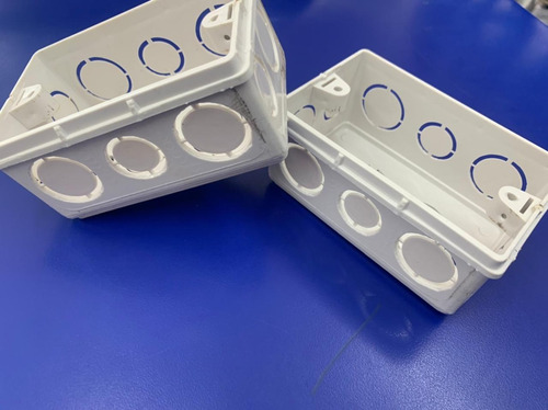 Imagen 2 de 4 de Cajetín Rectangular Plástico Reforzado $0.34