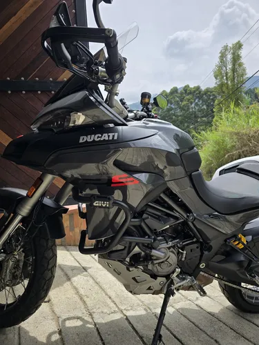 Se Vende Ducati Multistrada V2s Modelo 2023 En Muy Buen Esta