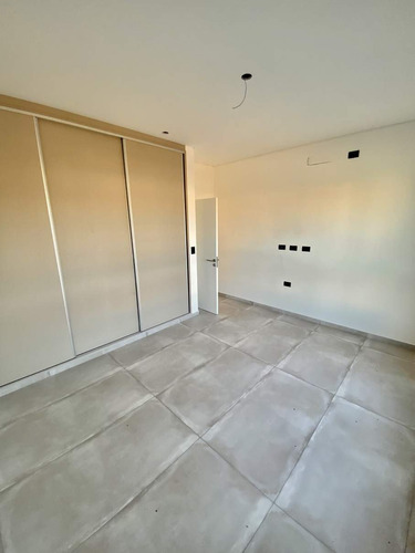 Imagen 6 de 14 de Excelente Casa A Estrenar En Barrio Privado Chacras De La Villa