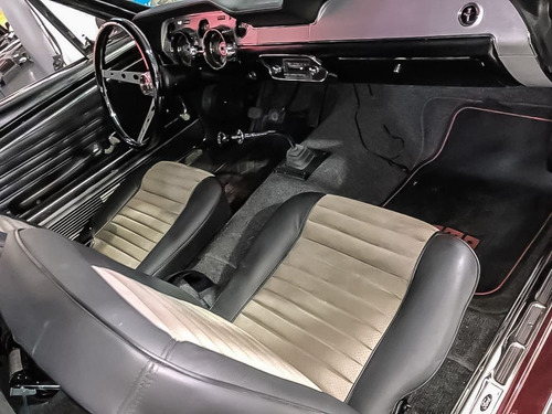 Coche Clásico Ford Mustang Fastback, 1968