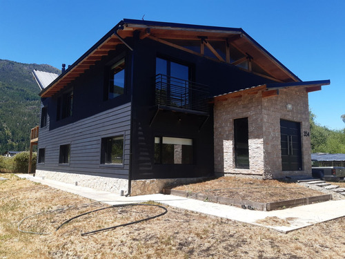 (065) Lago Puelo (villa Del Lago) Casa De Con 1000 M2 De Terreno