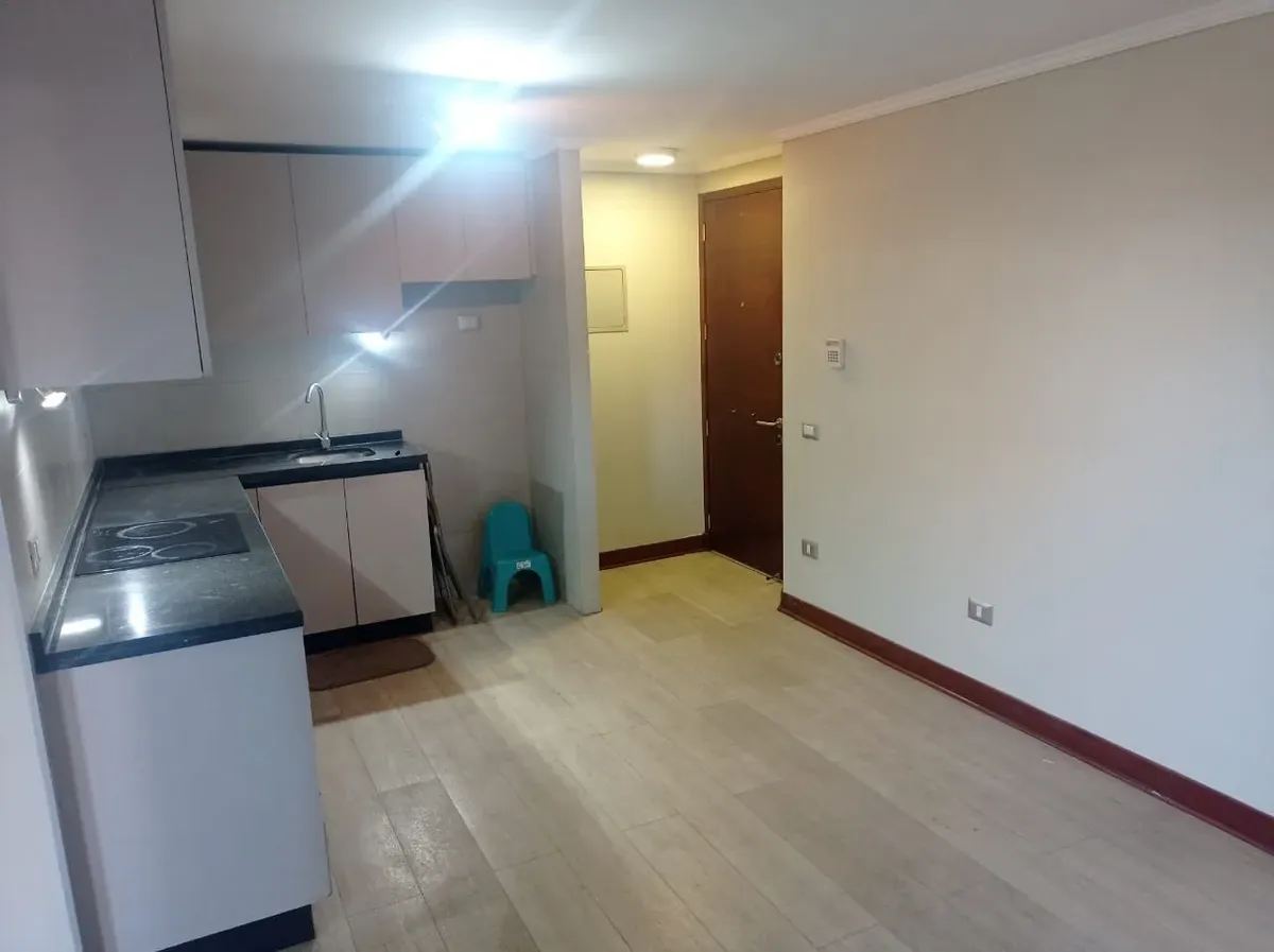 Imagen 4 de 16 de 1d Amplio + Terraza Y Bodega | Metro Sta. Ana |