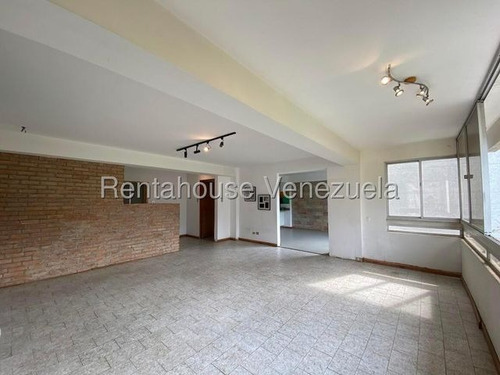 Amplio Apartamento En La Urbina, Codg Mas 25-20975