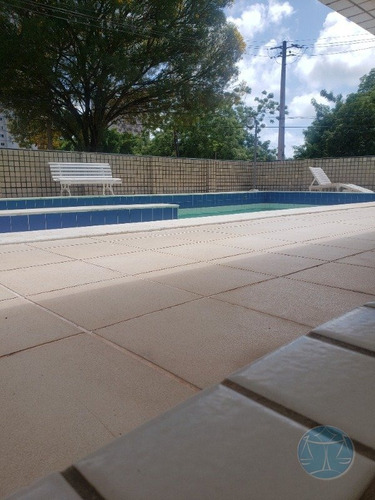 Imagem 6 de 15 de Excelente Apartamento No Bairro Do Tirol - V-11724