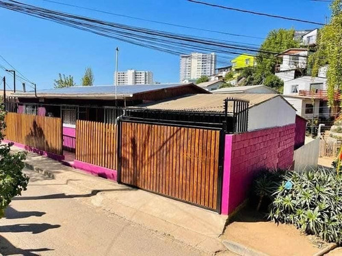 Se Vende Casa Esquina En Sector Villamonte, Viña Del Mar