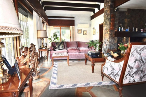 Muy Linda Casa En Mansa Ideal Para Vivir Todo El Año -ref:3738