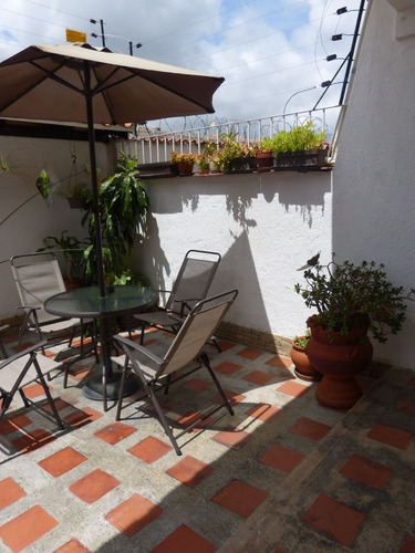Imagen 4 de 14 de Vendo Casa En Macaracuay Con Excelentes Areas Sociales