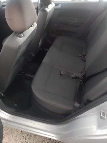 Volkswagen Voyage 1.6 Trenline 101cv