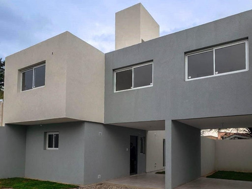 Imagen 1 de 7 de Duplex En Housing 3 Dormitorios Marquez De Sobremonte