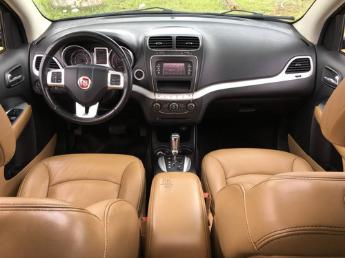 Fiat Freemont 2.4 Precision 16v Gasolina 4p Automático