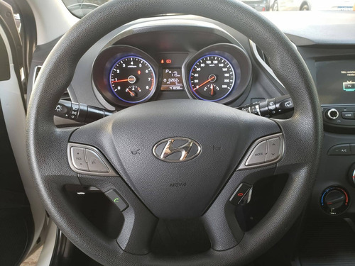 Imagem 6 de 15 de Hyundai Hb20 1.6 Comfort Plus 16v Flex 4p Automático