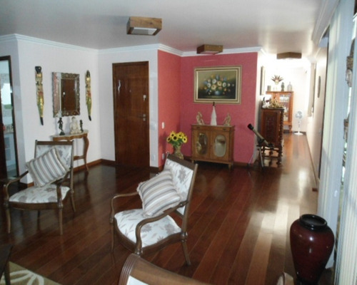 Imagem 9 de 30 de Ampla Cobertura Unica Linear. Gleba A. Altura Do Posto 9. Ponto Nobre. 360m2 Com Direito A Lage. - 917 - 32831484
