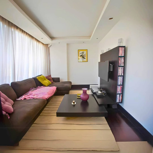 Apto - Venta Lomas De Las Mercedes 300m2 Const 20m2 Tza.