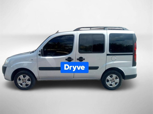 Imagem 5 de 14 de Fiat Doblo Essence 1.8 16v Flex 7l