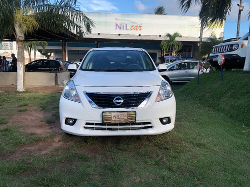 Imagem 2 de 9 de Nissan Versa Sl 1.6 16v Flex Fuel 4p Mec.