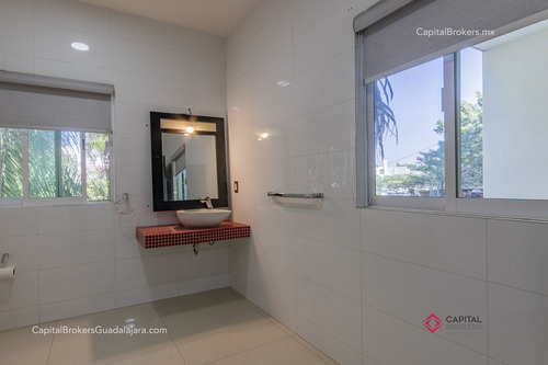 Casa De Lujo En Renta Colonia Moderna
