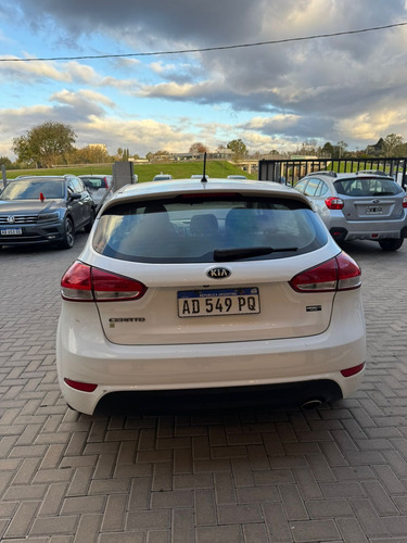 Kia Cerato 1.6 Ex At6