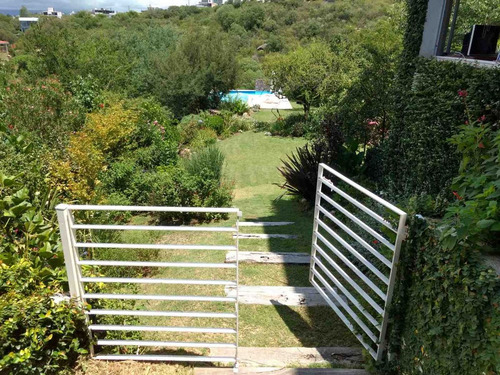 Venta Casa + Departamento V. Del Lago Carlos Paz