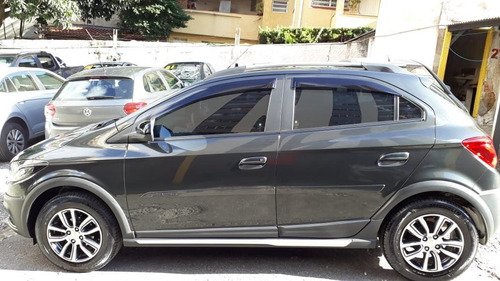 Chevrolet Onix 1.4 Mpfi Activ 8v Flex 4p Automático