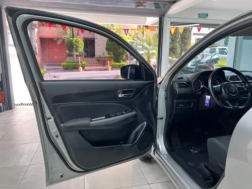 Suzuki Swift Dziere AT 2023