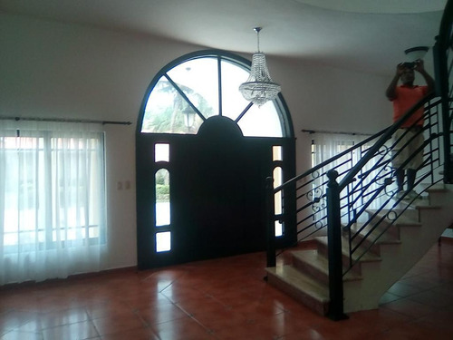 Villa En Metro Club