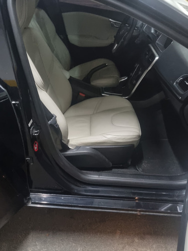 Volvo V40 2.0 T4 Dynamic Aut. 5p