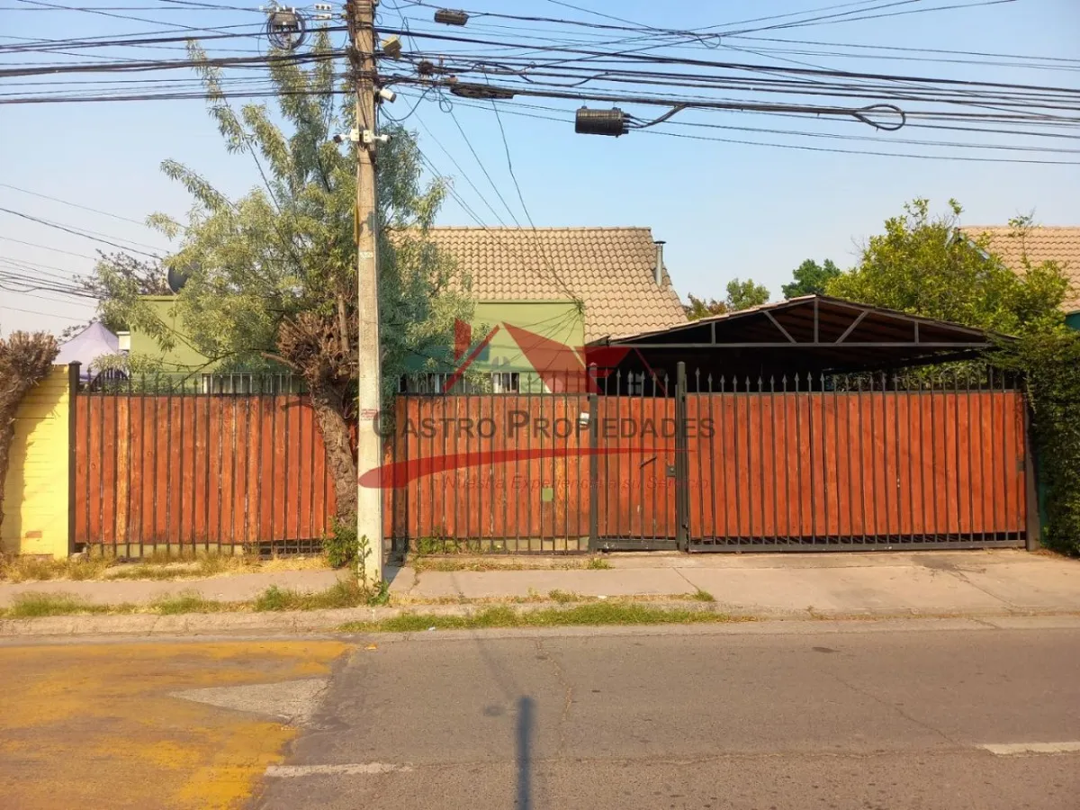 Imagen 1 de 20 de Casa De Esquina, 4 Dormitorios, 2 Baños, Quilicura