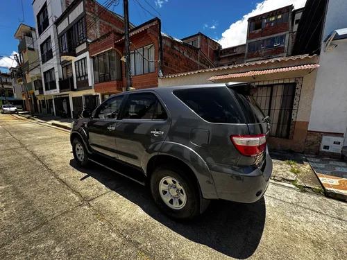 Toyota Fortuner 2.7l