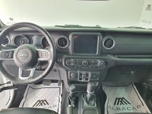 Imagen 9 de 15 de Jeep Wrangler 2018 3.8 V6 Unlimited Sahara Jl 4x4 At