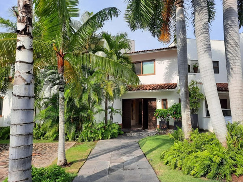 Imagen 24 de 30 de Casa En Venta En Tigre Club De Golf Alberca Privada.