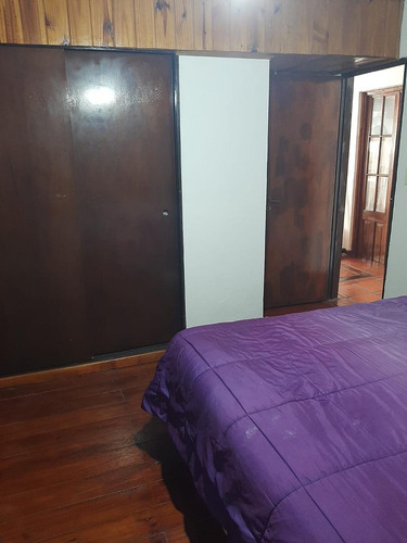 Casa En Venta - 3 Dormitorios 2 Baños - 330 Mts2 - Hurlingham, Buenos Aires